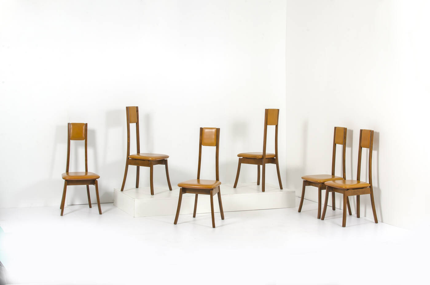 ANGELO MANGIAROTTI - Sei sedie Programma S11