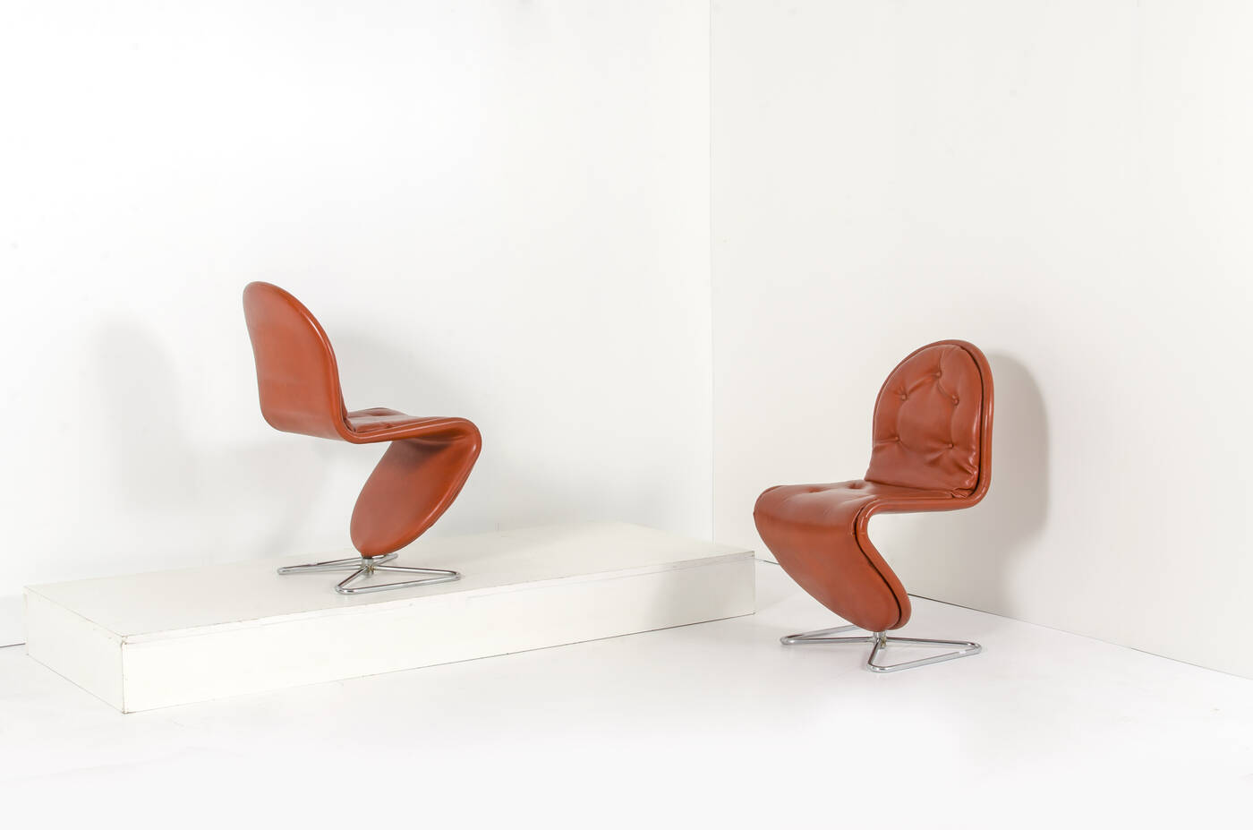 VERNER PANTON - Coppia di sedie System 123