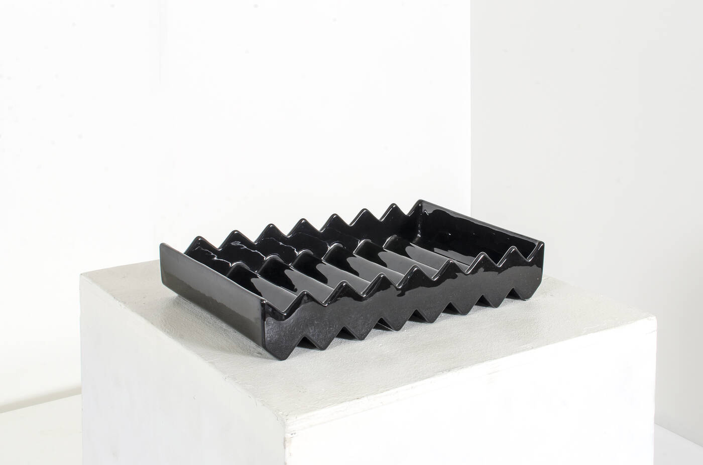 ETTORE SOTTSASS - Portaoggetti della serie Yantra