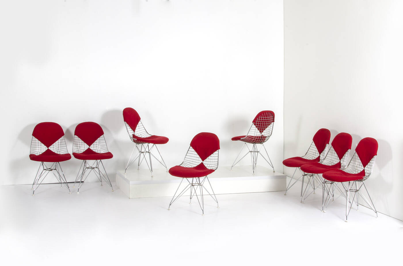 CHARLES E RAY EAMES - Otto sedie mod. Dining Bikini