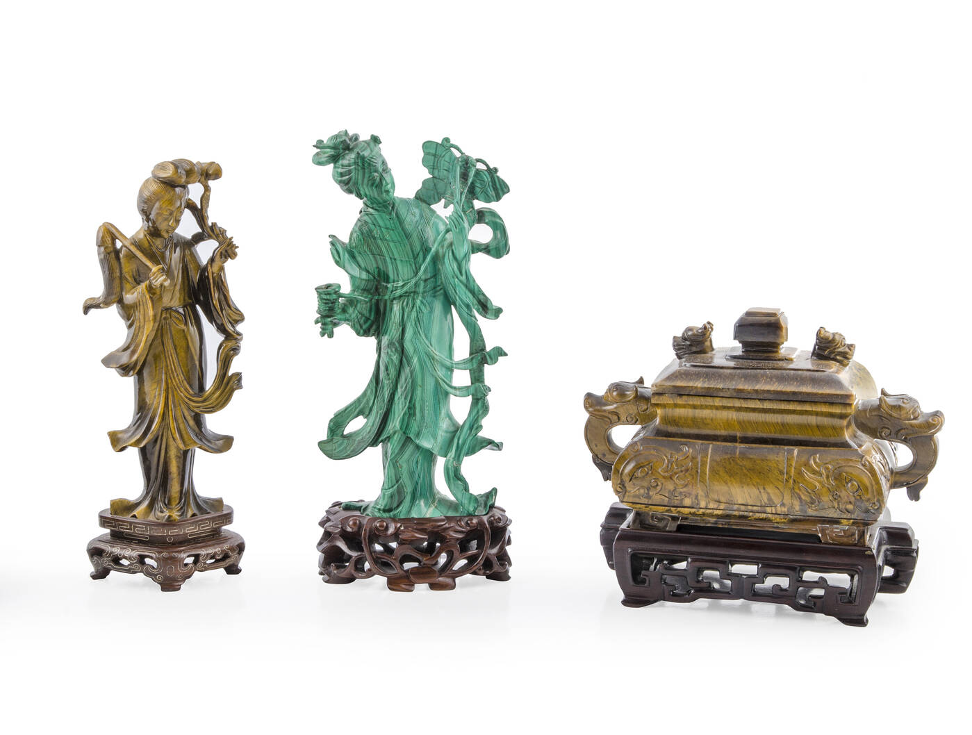 LOTTO DI TRE OGGETTI ORIENTALI