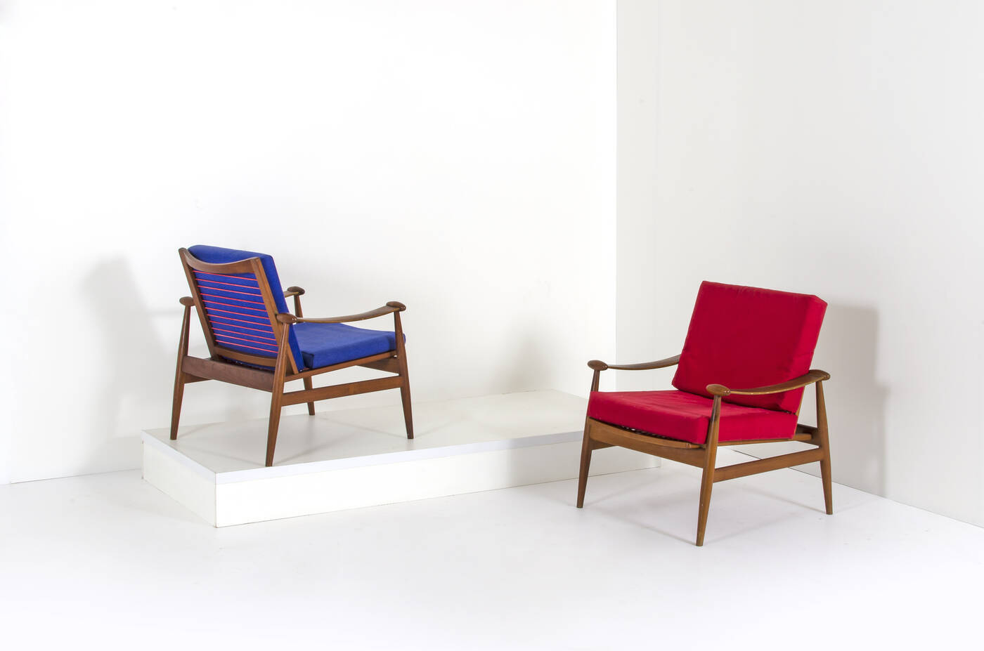 FINN JUHL - Due poltrone GD133