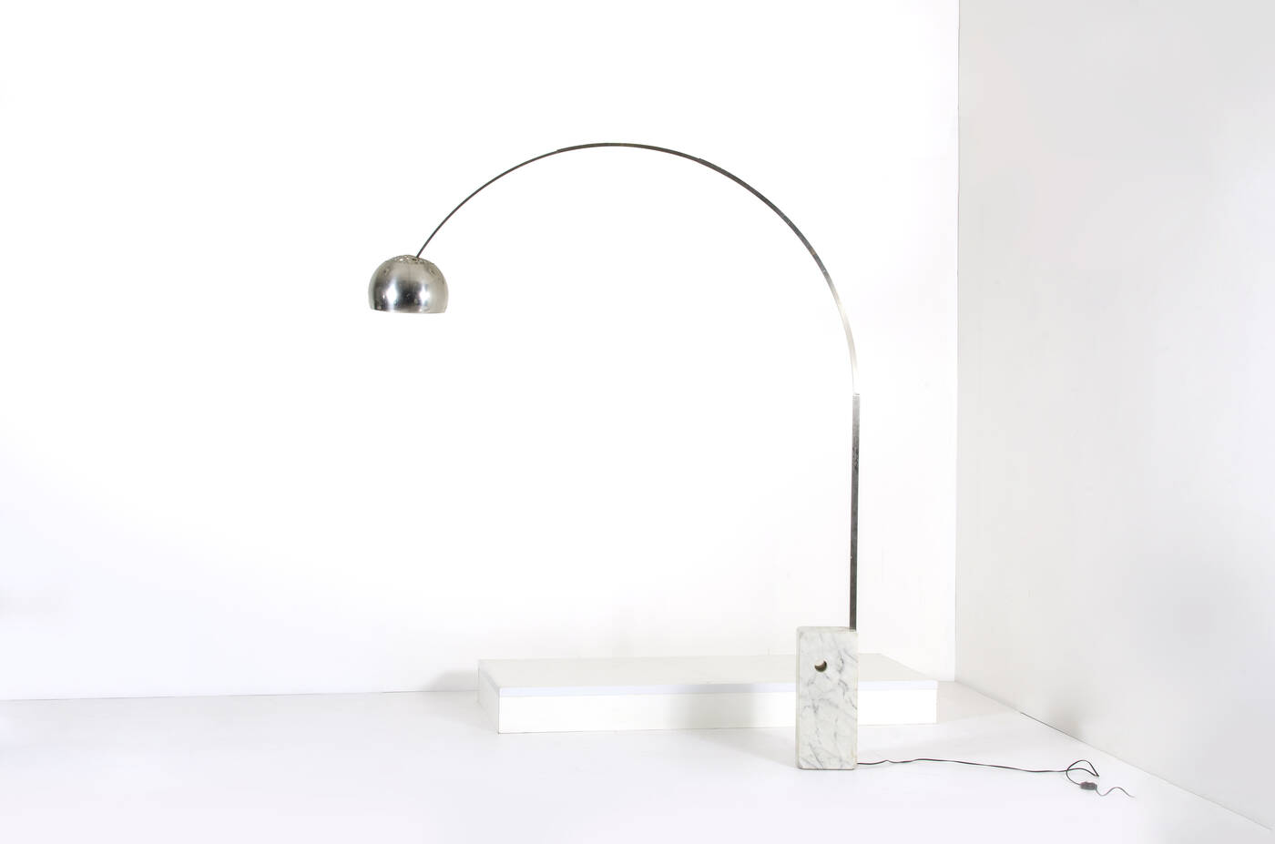 ACHILLE CASTIGLIONI - Lampada mod. Arco 