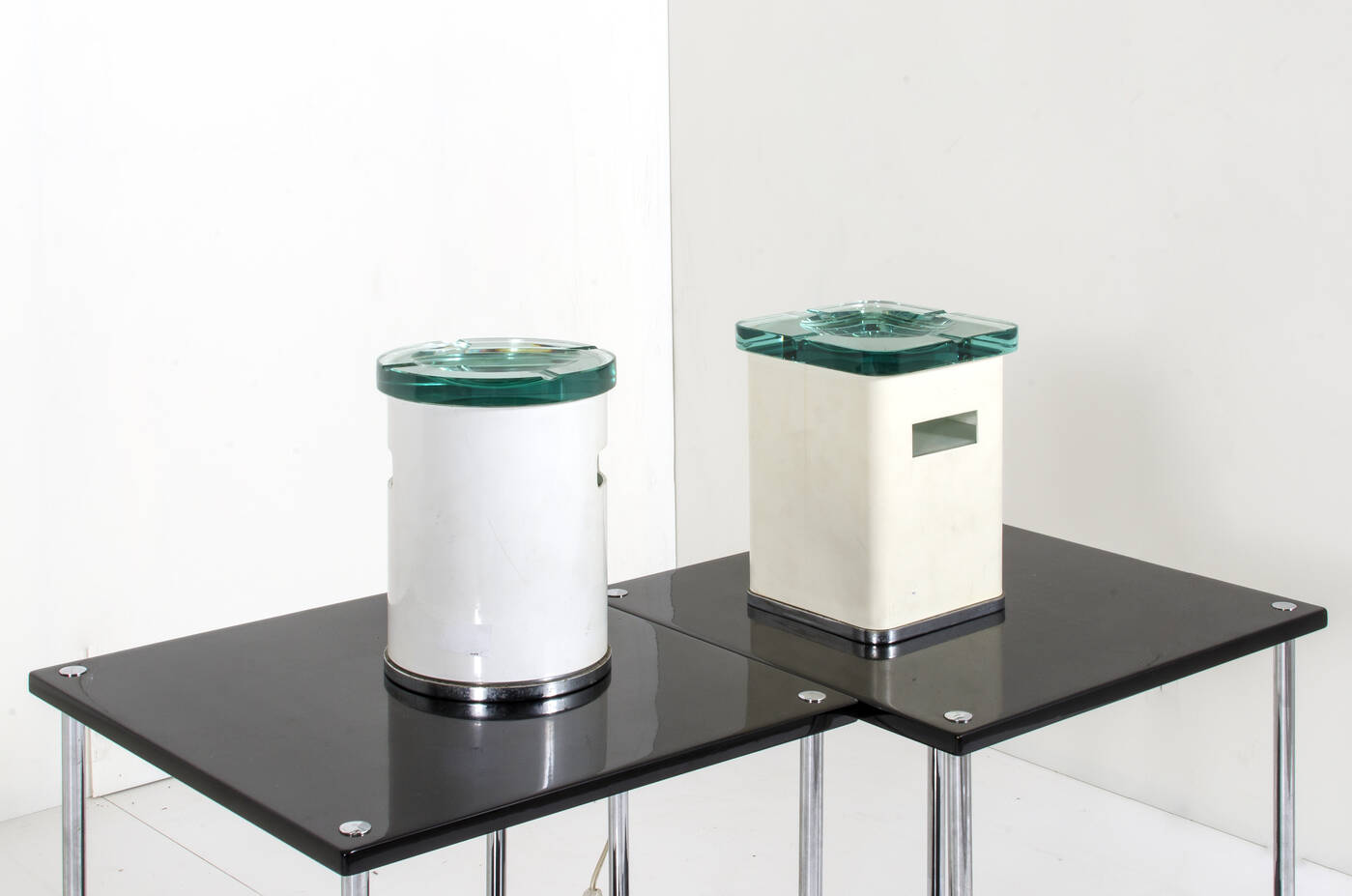 STUDIO ARDITI - Coppia di lampade mod. Nucleo 22060<br>