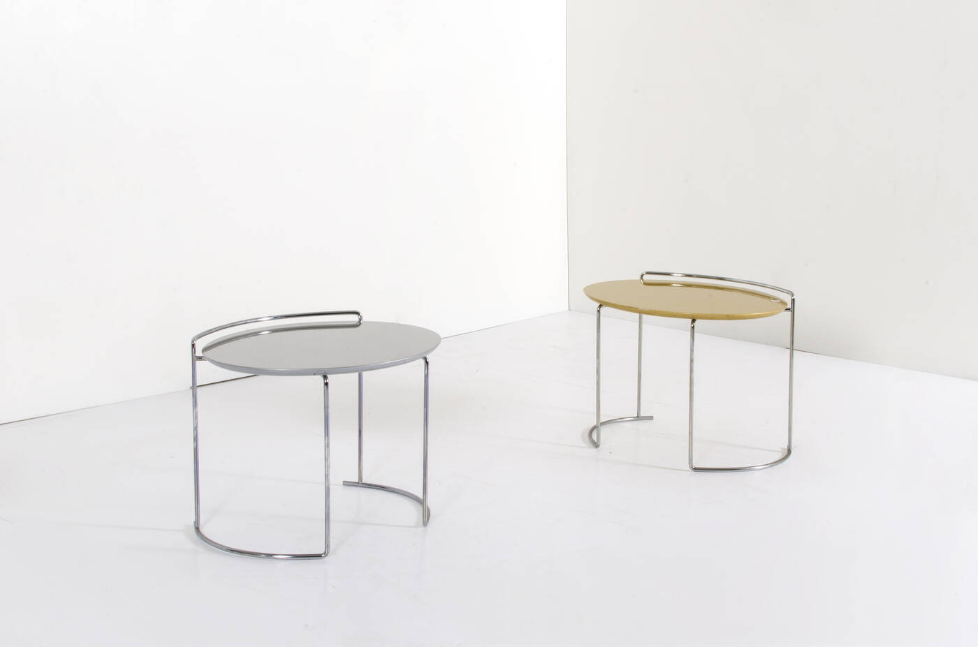 KAZUHIDE TAKAHAMA - Coppia di comodini mod. Djuna