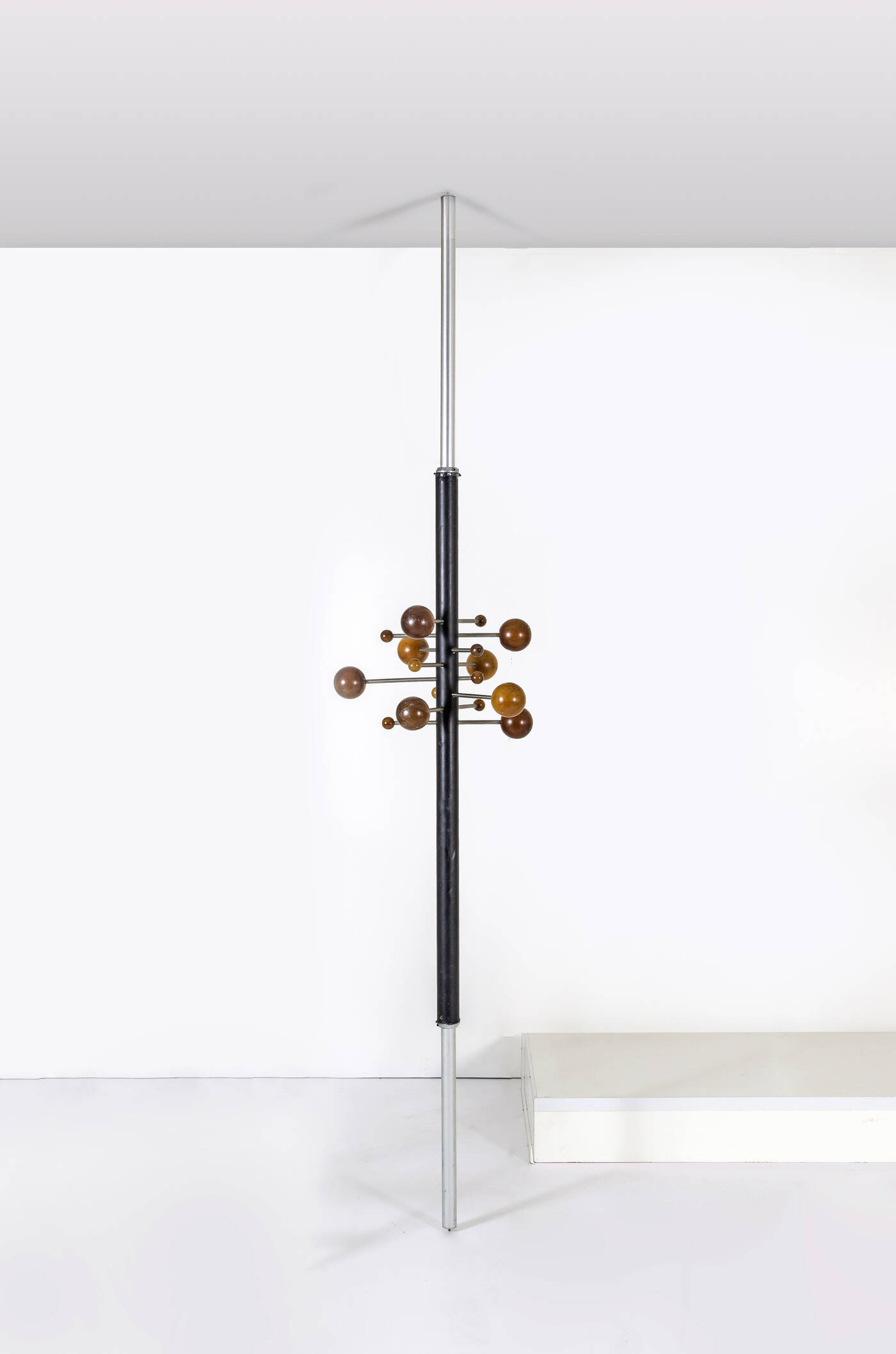 OSVALDO BORSANI - Appendiabiti mod. AT16