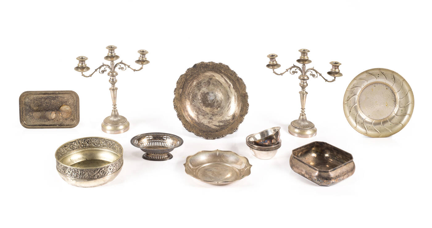 LOTTO DI QUINDICI OGGETTI IN ARGENTO