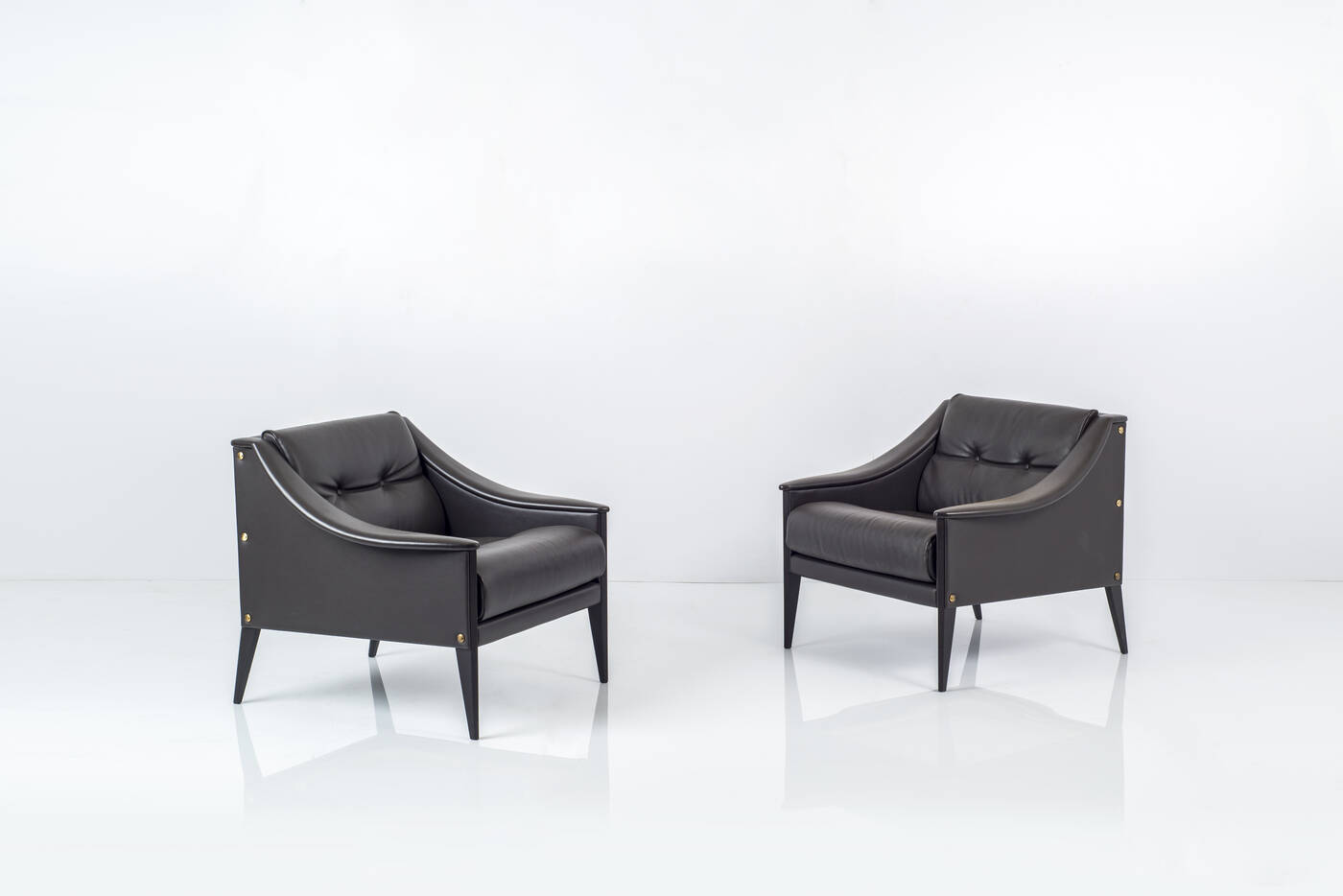 GIO PONTI - Coppia di poltrone mod. Dezza