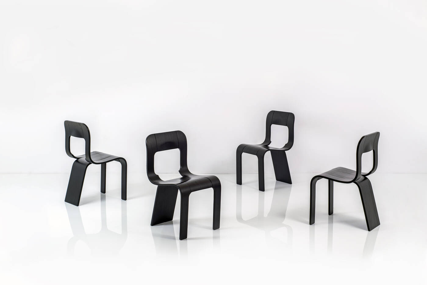 GIGI SABADIN - Quattro sedie mod. S Compensato