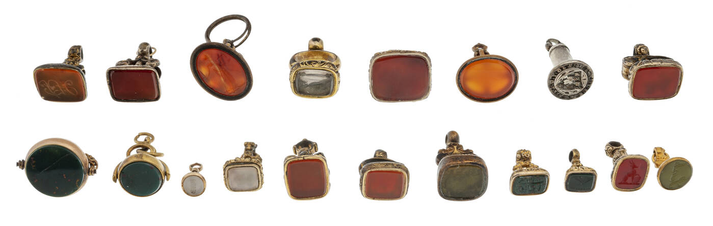 LOTTO DI DICIANNOVE SIGILLI