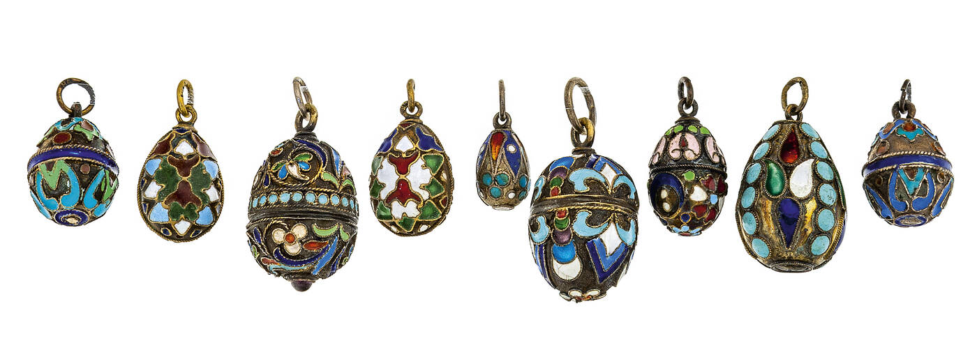 LOTTO DI NOVE CIONDOLI