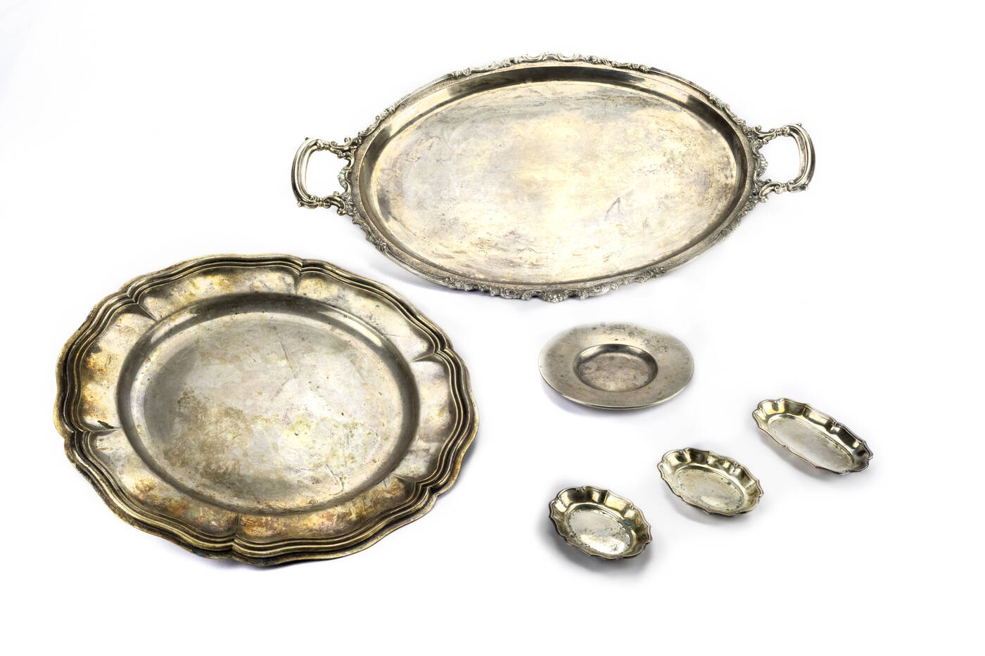 LOTTO DI SEI OGGETTI IN ARGENTO