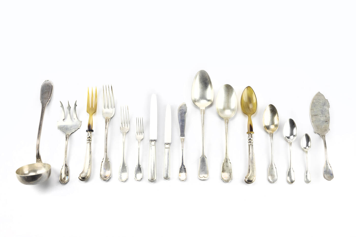 SERVIZIO DI POSATE IN ARGENTO