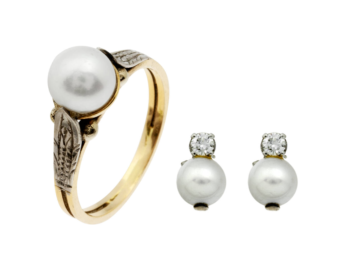 LOTTO DI DUE GIOIELLI