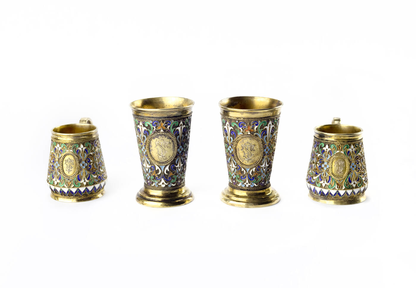 LOTTO DI QUATTRO OGGETTI IN VERMEIL