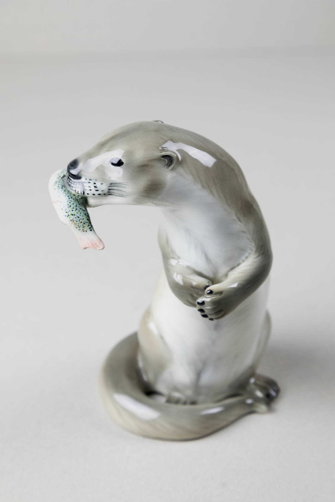 LENCI TORINO - 'Lontra con un pesce in bocca'