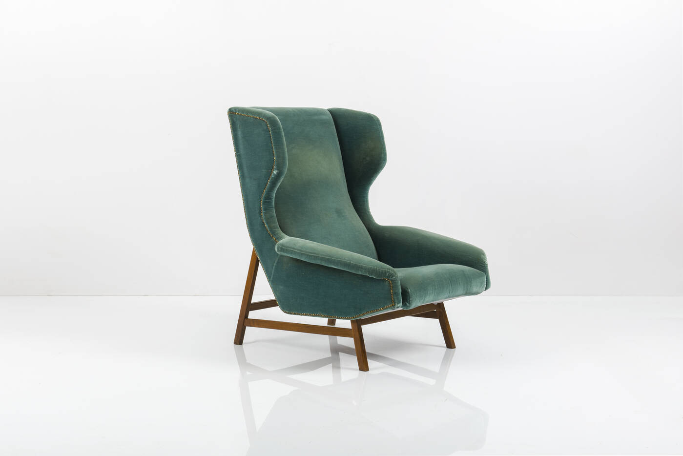 GIANFRANCO FRATTINI - Poltrona mod. 977