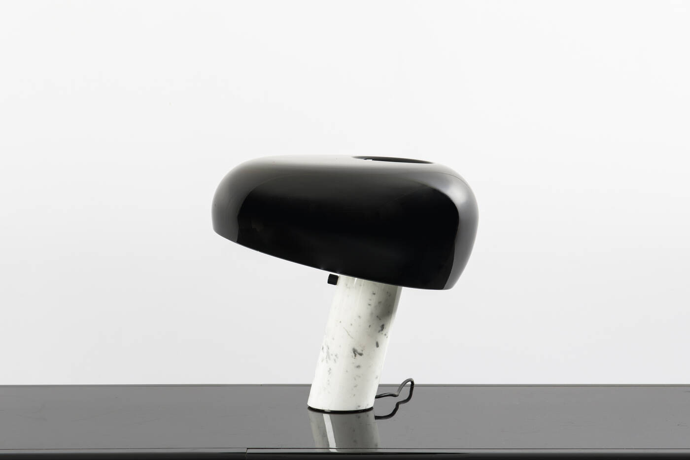 ACHILLE E PIER GIACOMO CASTIGLIONI - Lampada mod. Snoopy