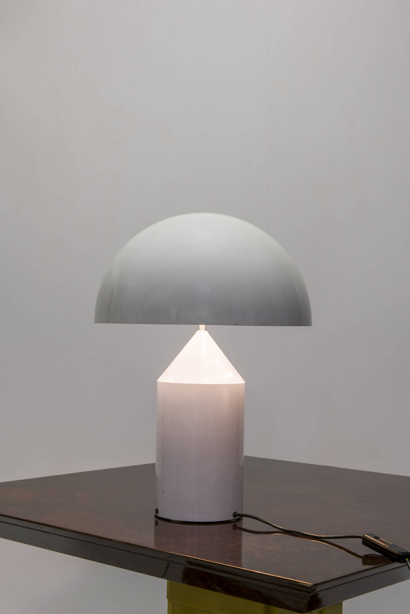 VICO MAGISTRETTI - Lampada da tavolo mod. Atollo