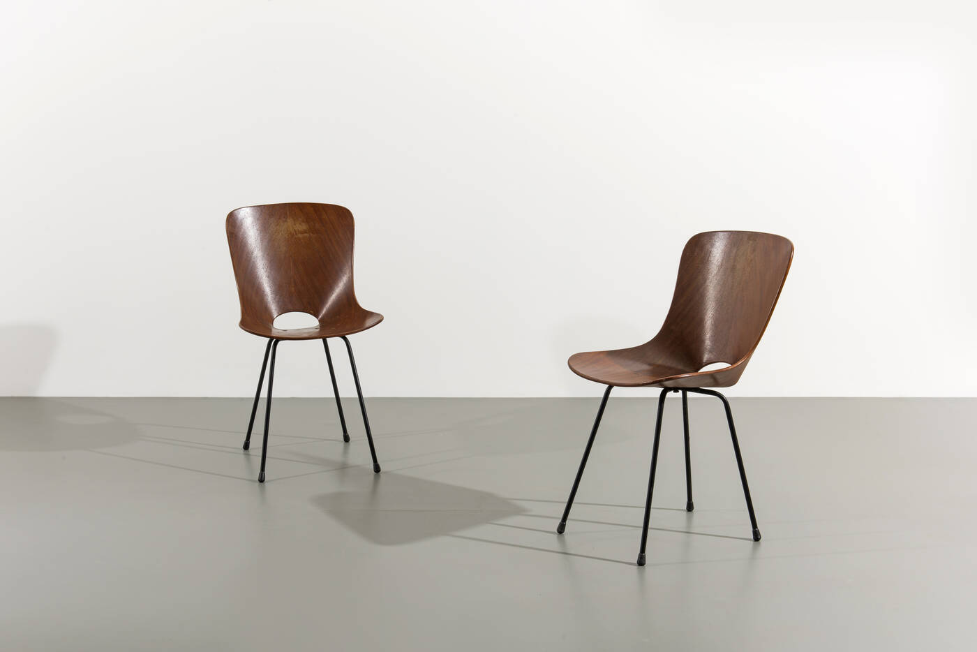 VITTORIO NOBILI - Coppia di sedie mod. Medea