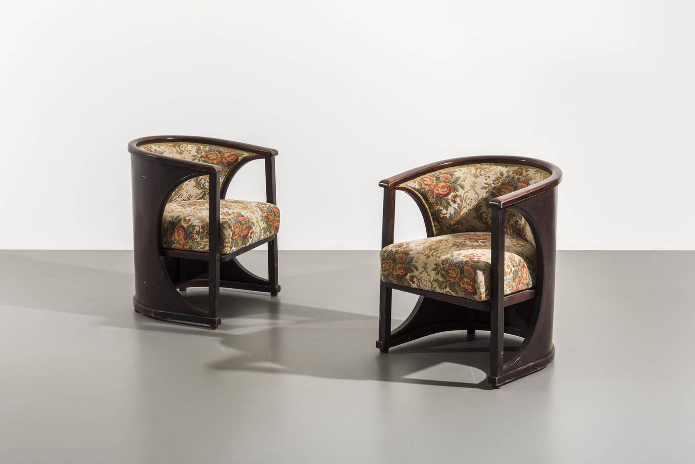 JACOB & JOSEPH KOHN - Coppia di poltrone serie mod. 428