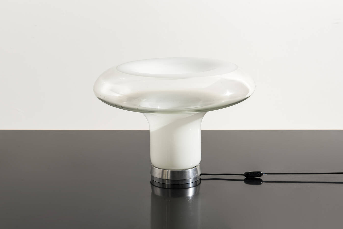 ANGELO MANGIAROTTI - Lampada da tavolo mod. Lesbo