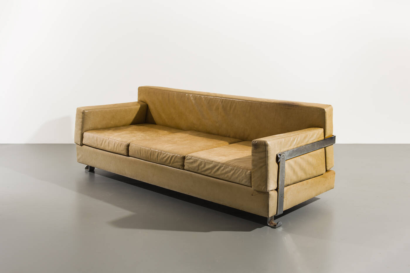 LUIGI CACCIA DOMINIONI - Divano mod. Fasce Cromate