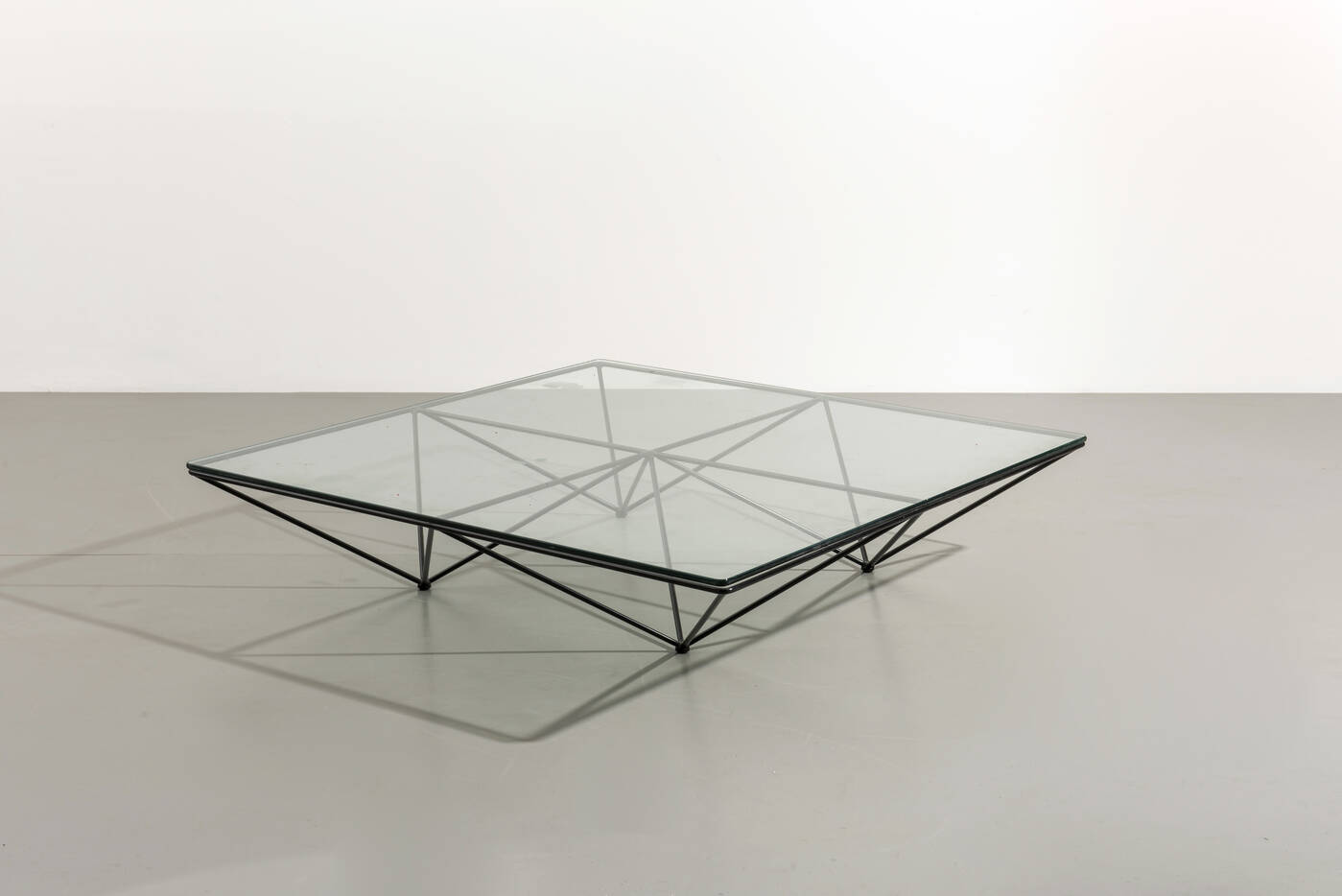 PAOLO PIVA - Tavolino mod. Alanda