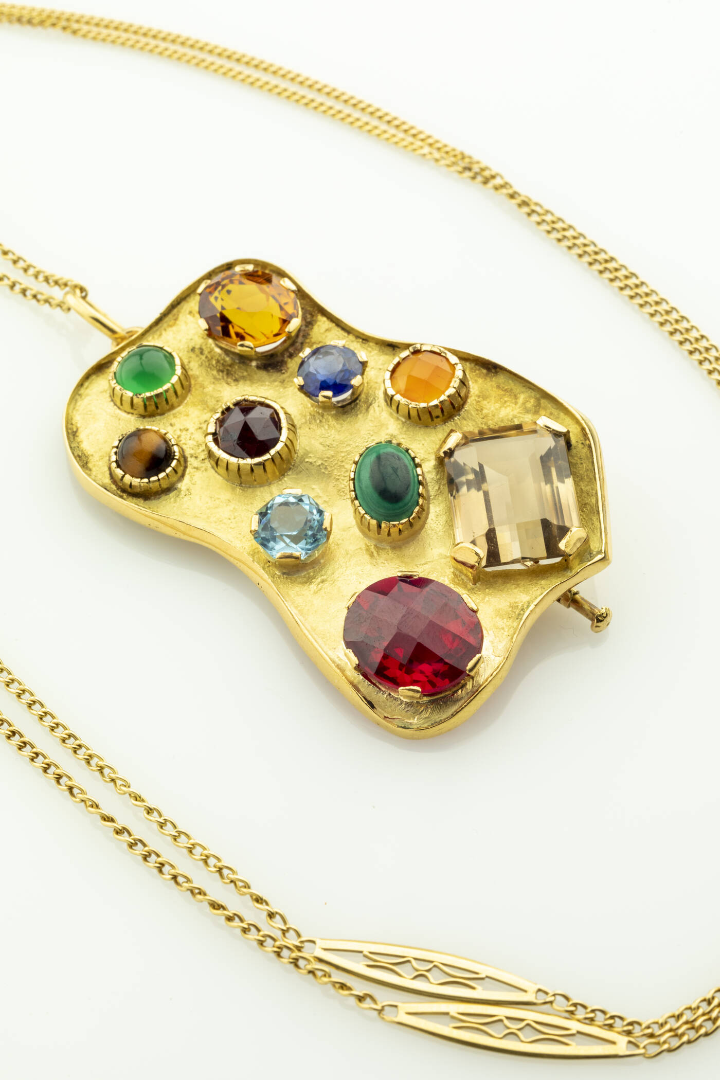 CATENA CON CIONDOLO SPILLA