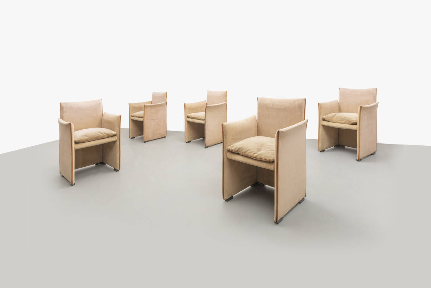 MARIO BELLINI - Cinque poltroncine mod. 401 Break