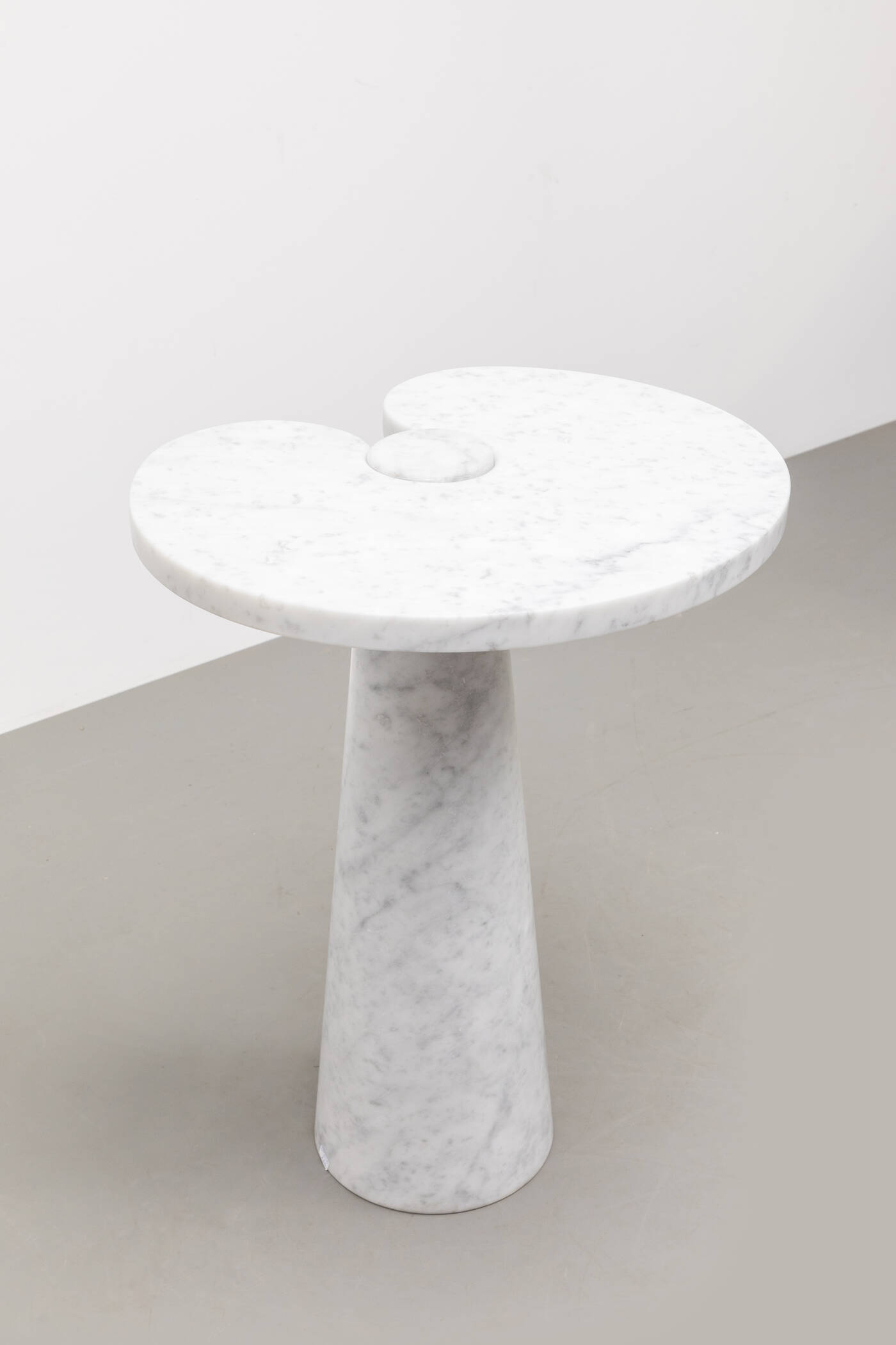 ANGELO MANGIAROTTI - Tavolino mod. Eros