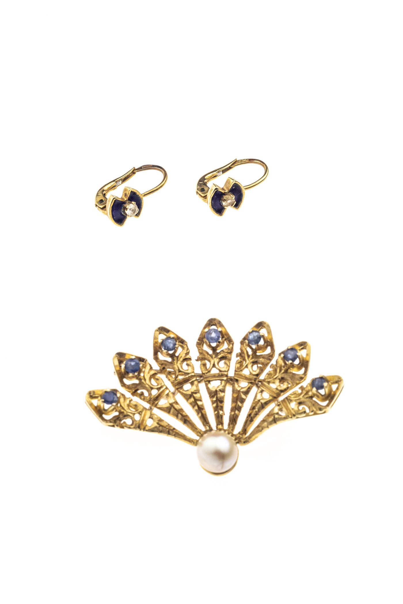 LOTTO DI DUE GIOIELLI