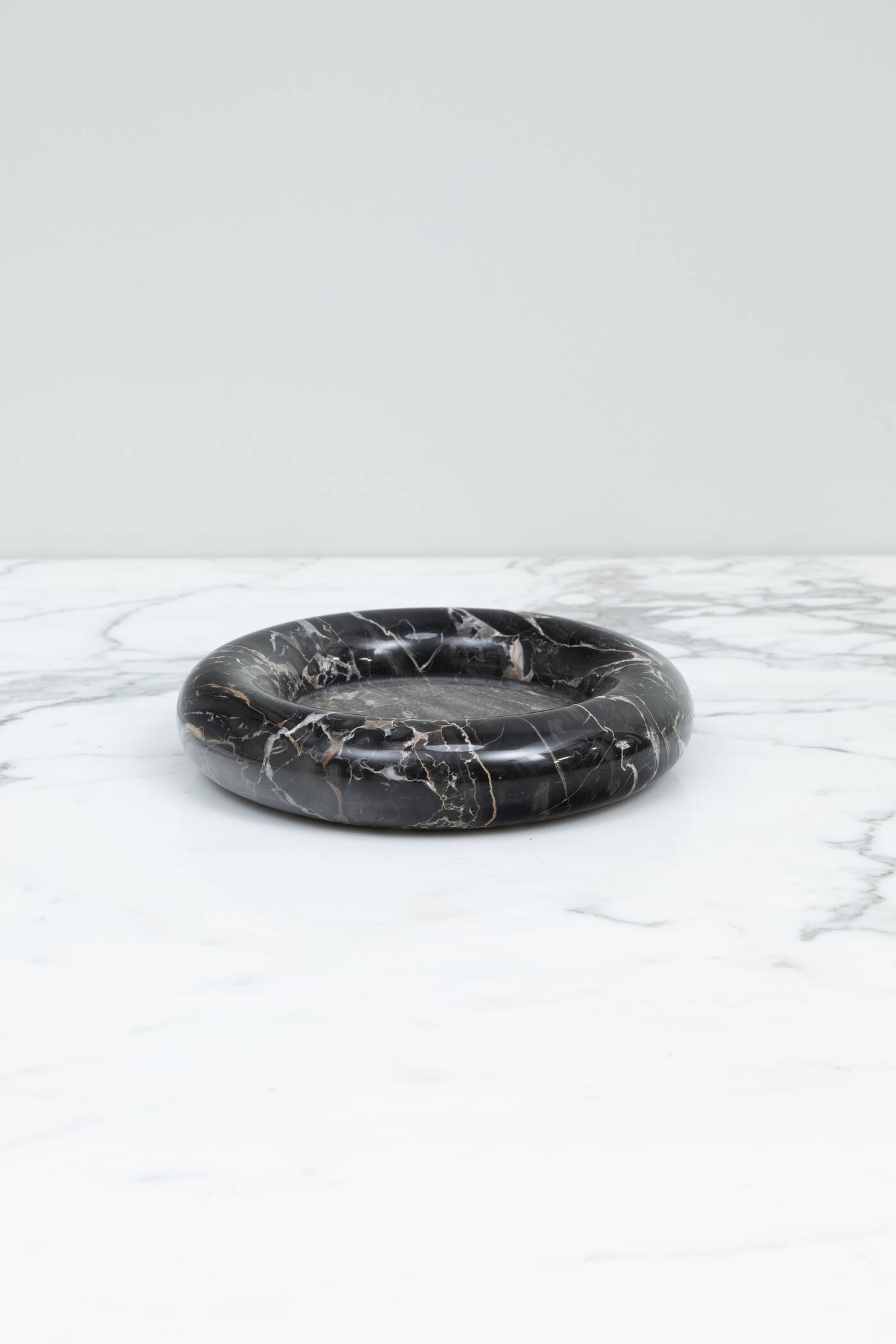 A. GIUSTI, E . DI ROSA - Centrotavola mod. Voltero