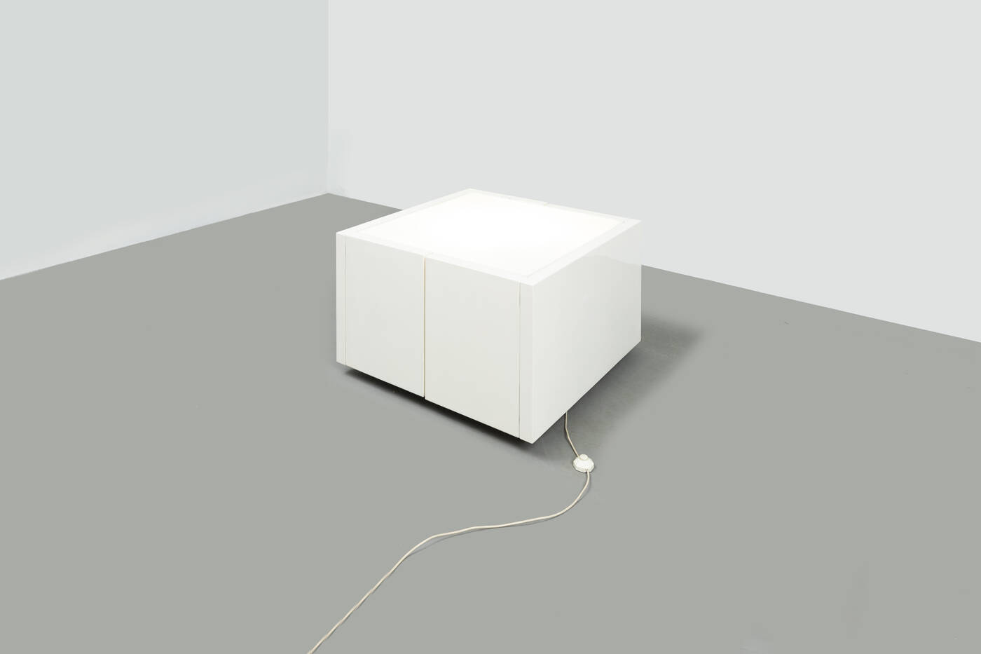 MASSIMO VIGNELLI - Tavolino mod. Saratoga