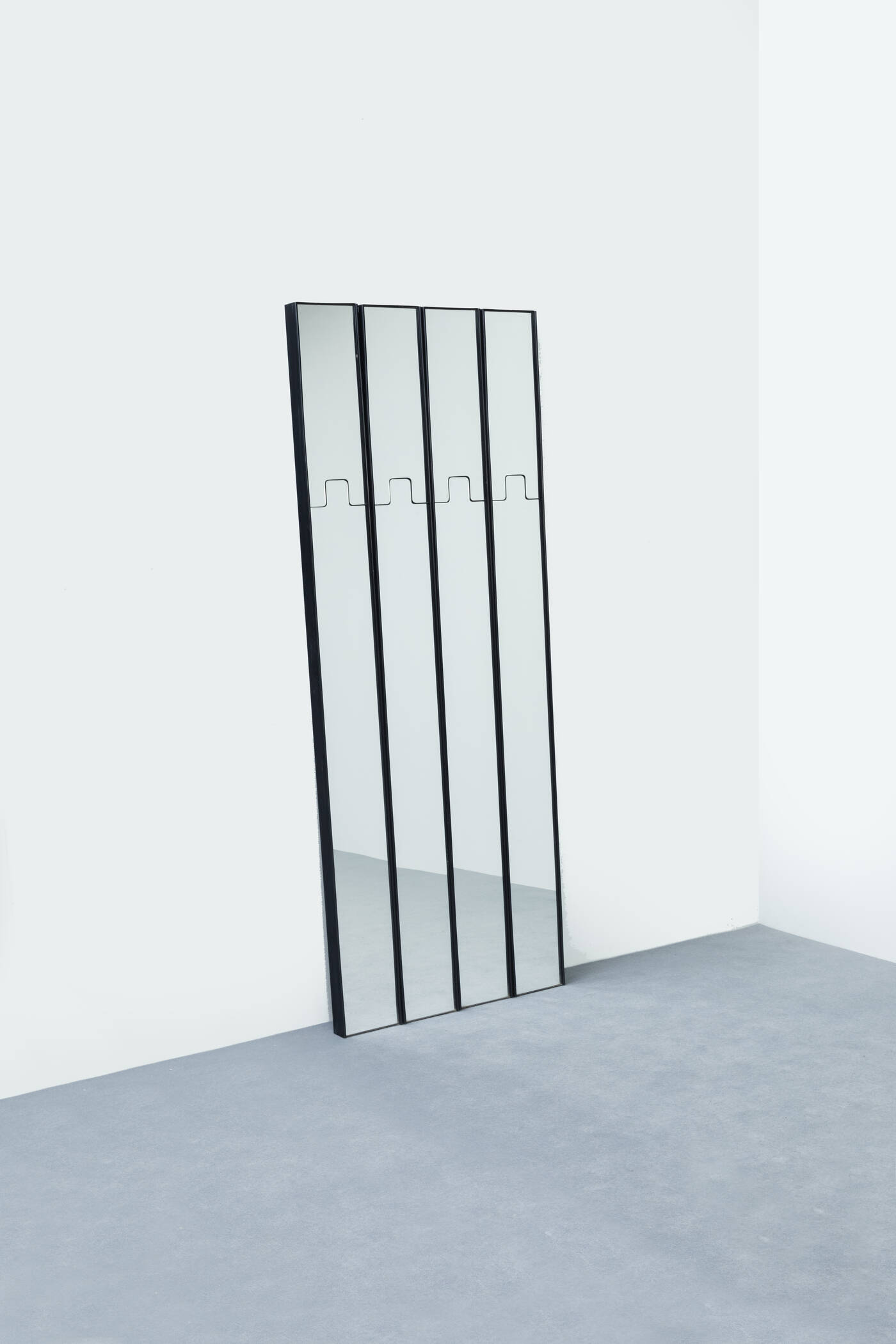 LUCIANO BERTONCINI - Quattro attaccapanni mod. Gronda