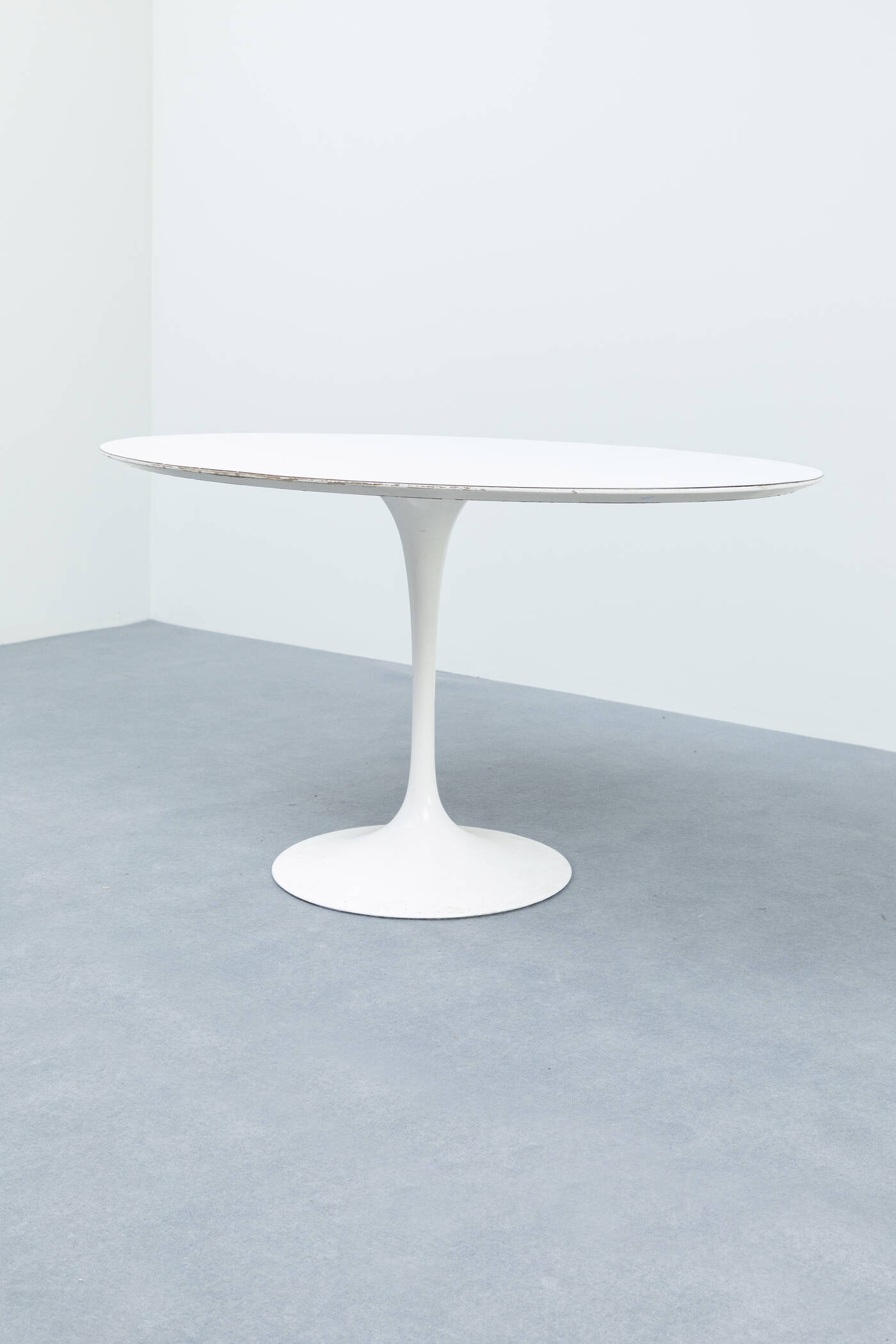 EERO SAARINEN - Tavolo mod. Tulip 