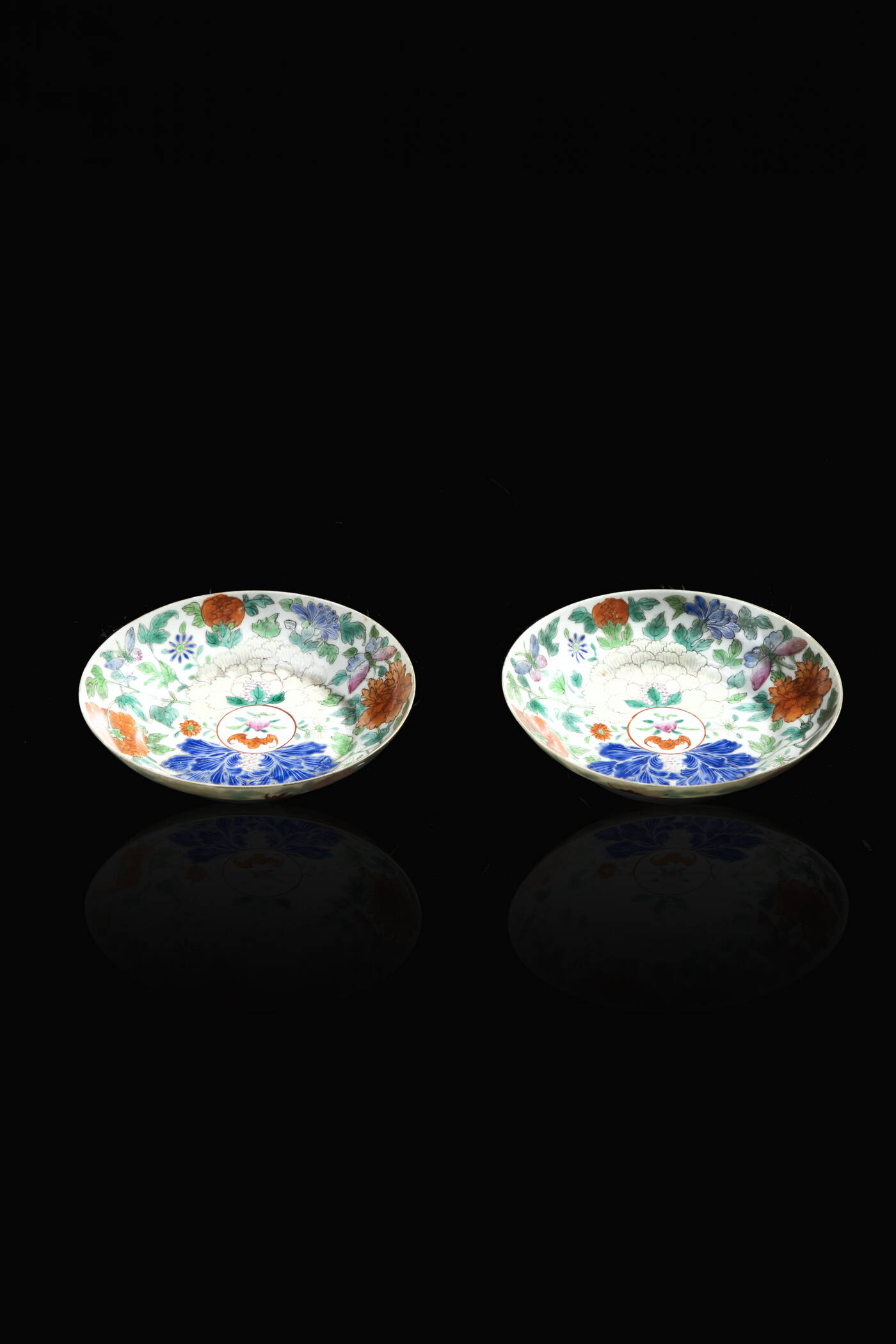 PAIR OF PLATE