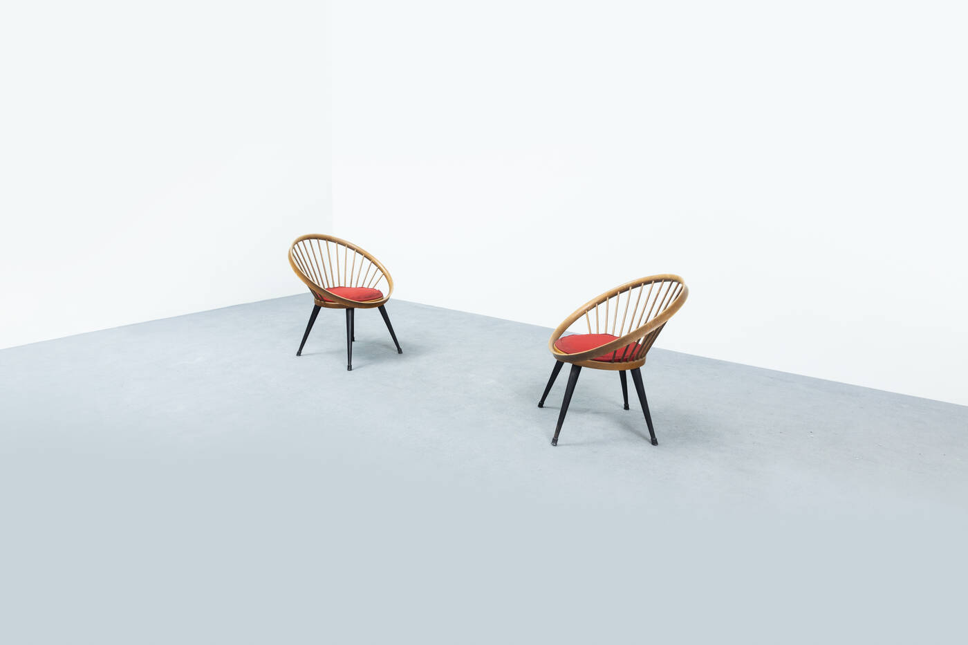 YNGVE EKSTROM - Due poltrone mod. Circle Chair