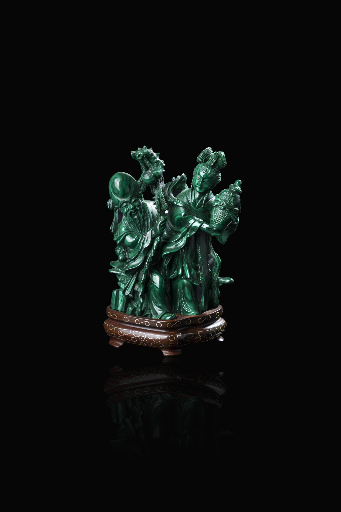GRUPPO DI FIGURE IN MALACHITE