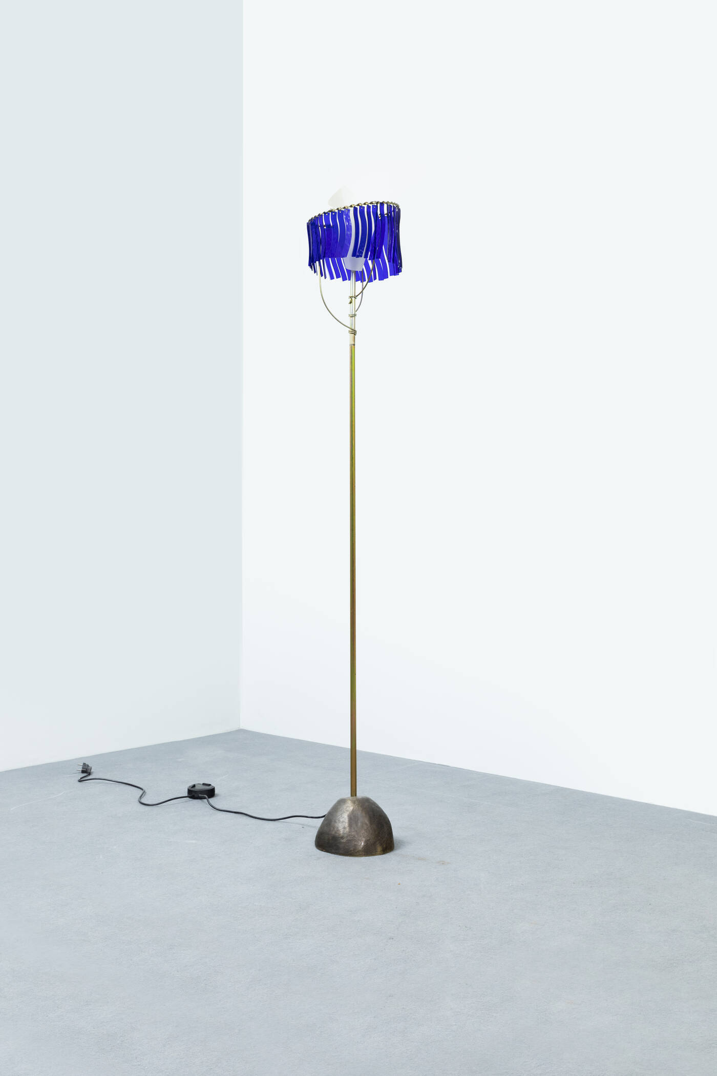 TONI CORDERO - Lampada da terra mod. Ifigenia