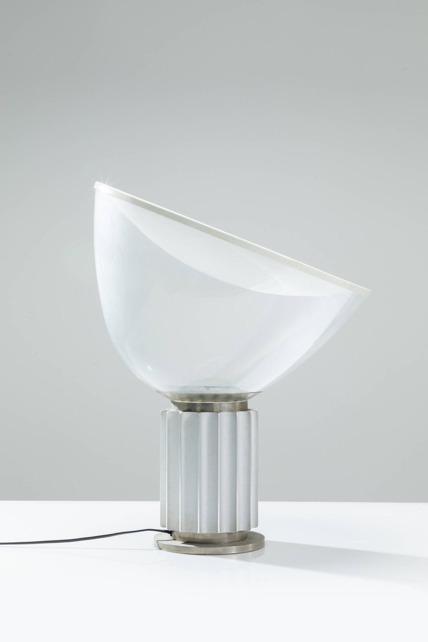ACHILLE E PIER GIACOMO CASTIGLIONI - Lampada mod. Taccia
