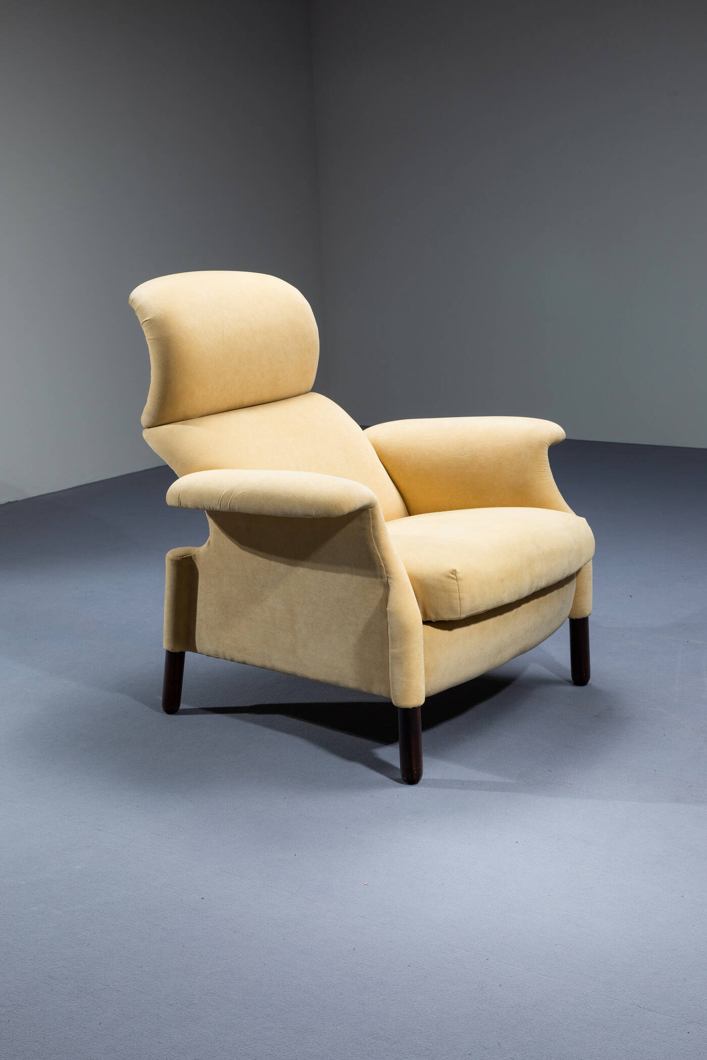 ACHILLE E PIER GIACOMO CASTIGLIONI - Poltrona mod. Sanluca