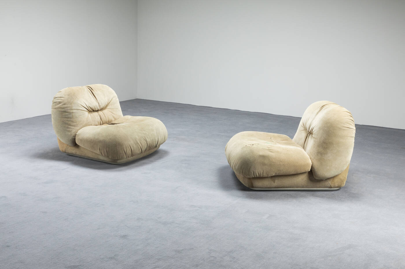 ALBERTO ROSSELLI - Coppia di poltrone mod. Jumbo 
