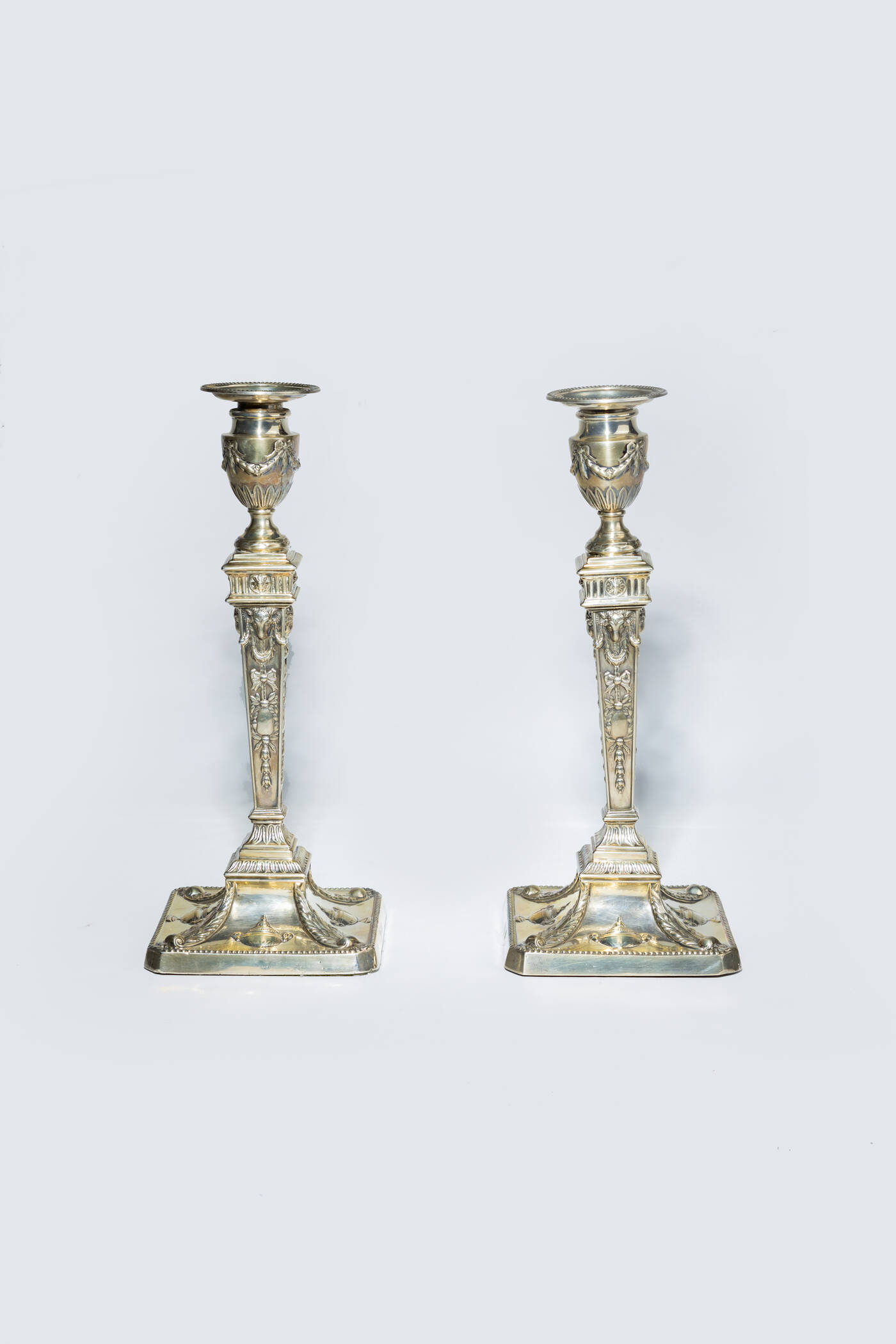 COPPIA DI CANDELIERI