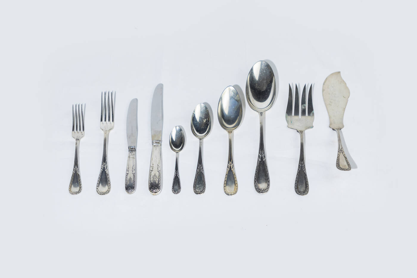 SERVIZIO DI POSATE IN ARGENTO