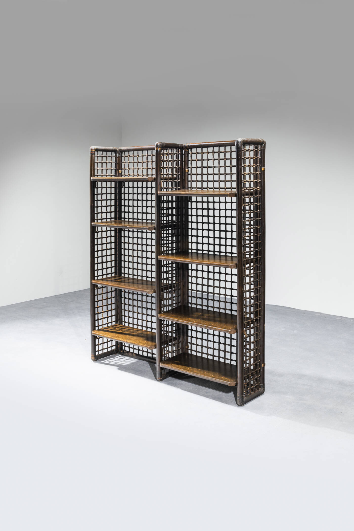 AFRA E TOBIA SCARPA - Libreria della serie Basilian 1