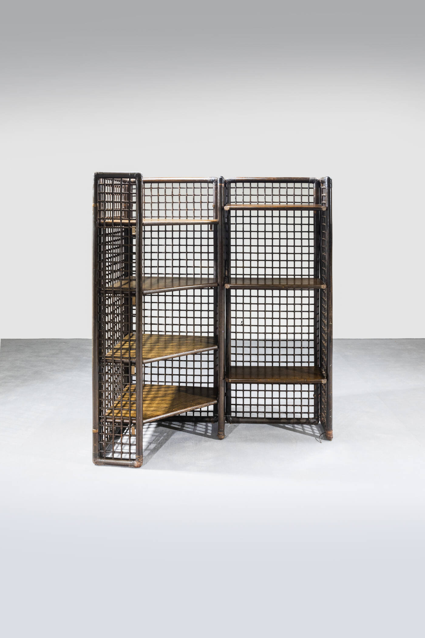 AFRA E TOBIA SCARPA - Angular bookcase mod. Basilian 1