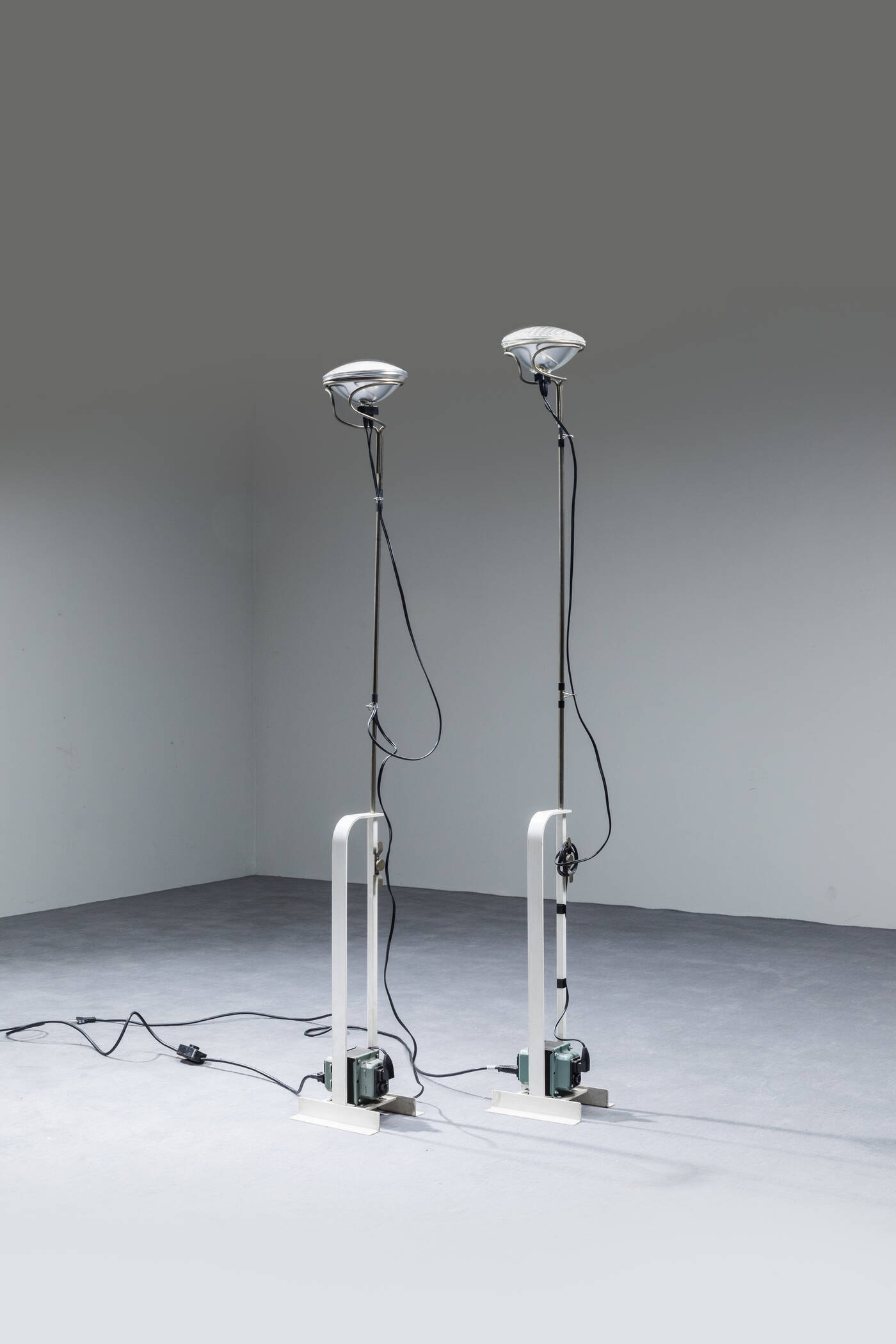 ACHILLE E PIER GIACOMO CASTIGLIONI - Pair of lamps mod. Toio