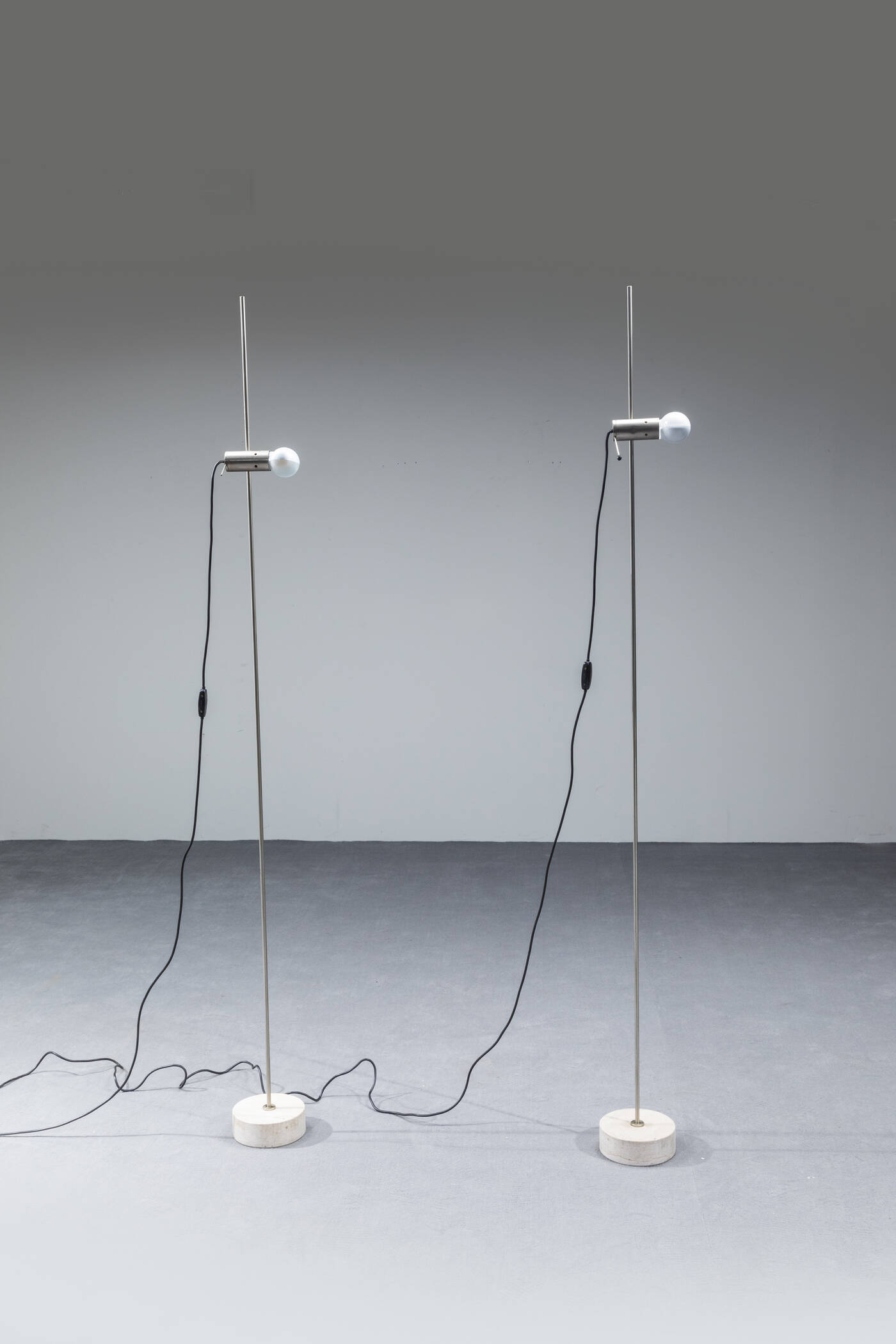 TITO AGNOLI - Coppia di lampade da terra mod. 387