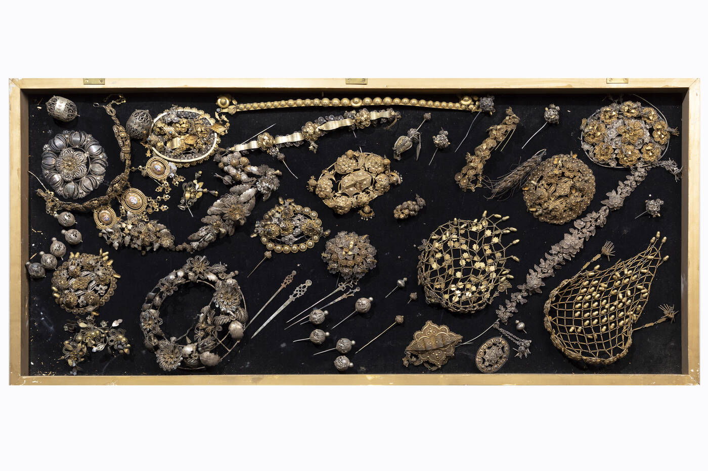 COLLEZIONE DI  54 ORNAMENTI PER CAPELLI 